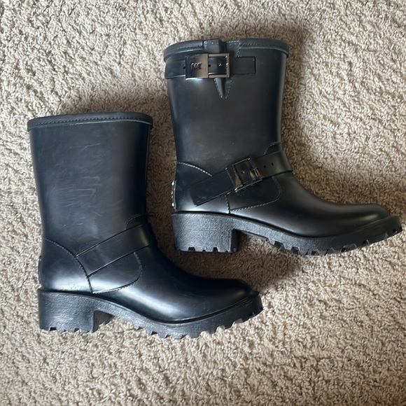 Michael Kors Boots - Picture 3 of 7